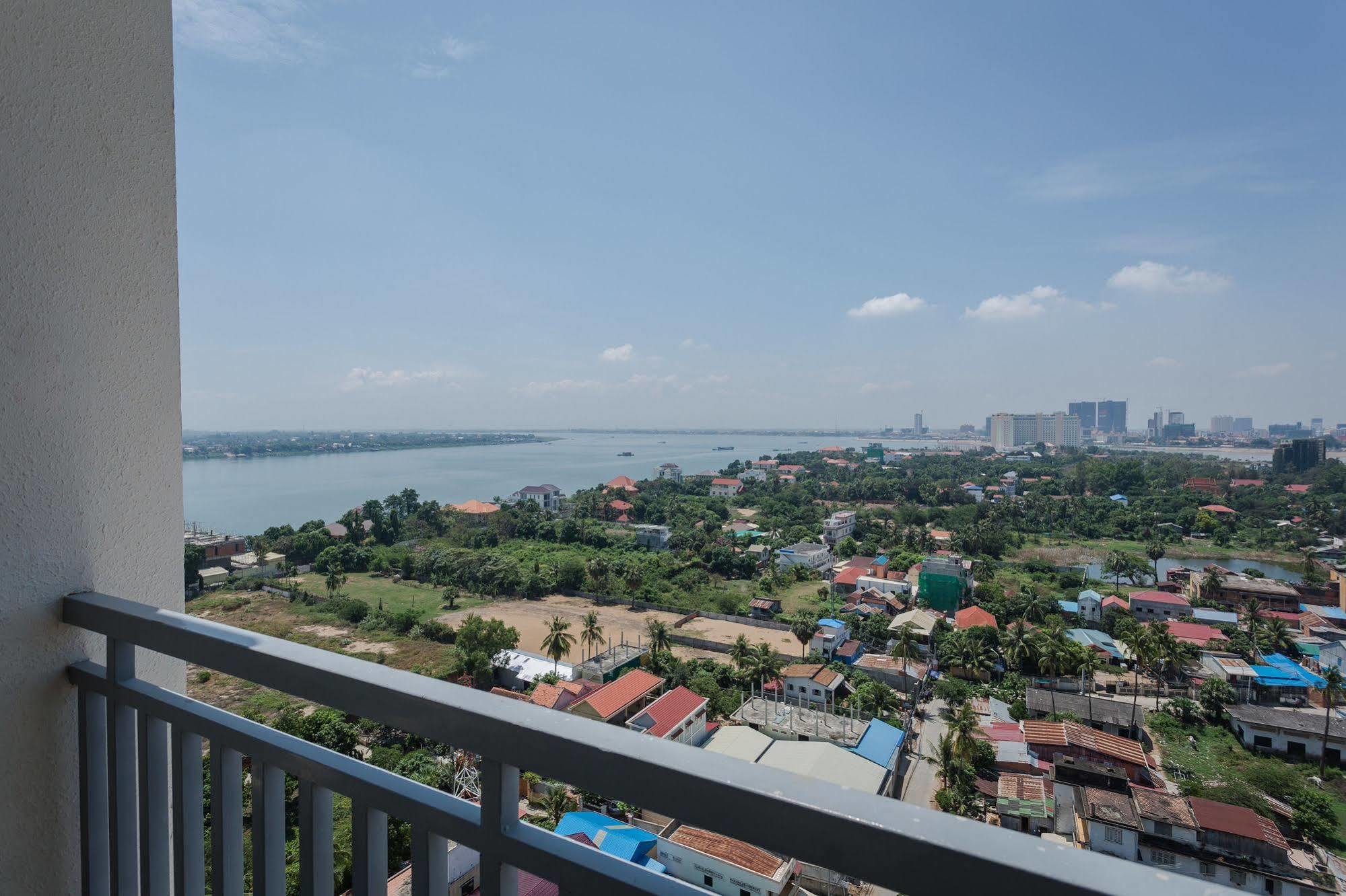 ホテルMekong View Tower プノンペン エクステリア 写真